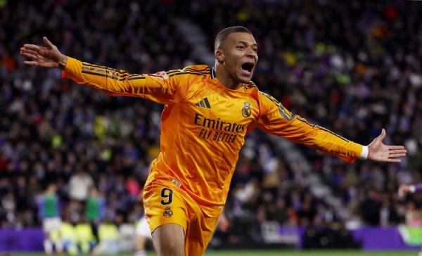 Mbappe has scored 7 goals outside the penalty area, tied with Yamal for the most players in the top five leagues this season
