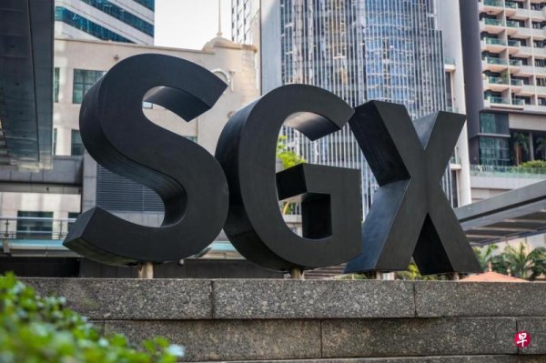 Local stocks opened on Thursday and fell 0.21%