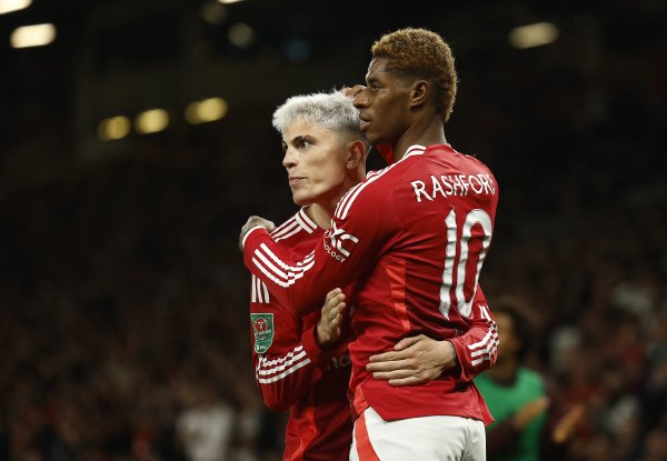 Telegraph: Manchester United may have to pay millions of pounds to clean up unpopular players