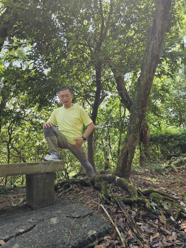 3 steps to climbing and hiking! Reinforce first, bring tools, follow the teacher like this and don t be injured