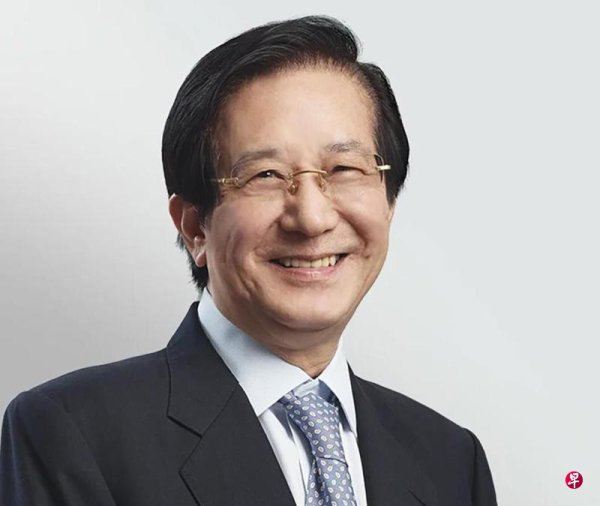 Urban Development Director Yang Lieguo announced his retirement and stepped down from 16 years of directorship from August