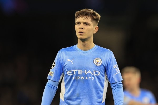 Telegraph: Dortmund and Frankfurt and other teams are interested in McCarty, with Manchester City priced at 35 million pounds