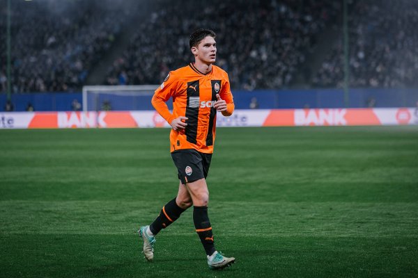 Reporter: West Ham is interested in miner midfielder Sudakov and is willing to pay £30 million
