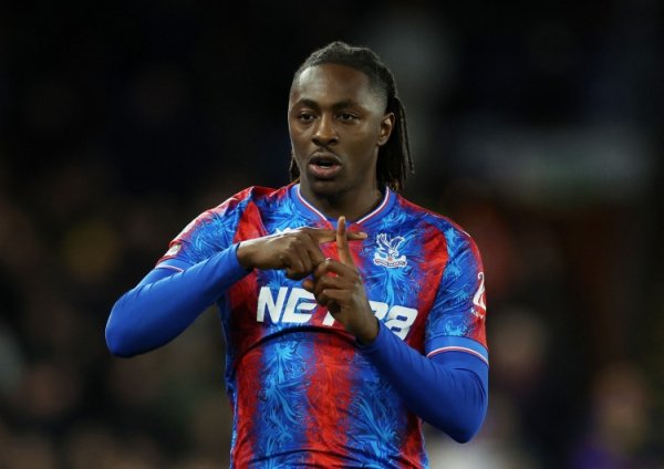 Sky: Tottenham and Crystal Palace are still talking about Eze. Crystal Palace hopes to ensure a replacement for No. 10