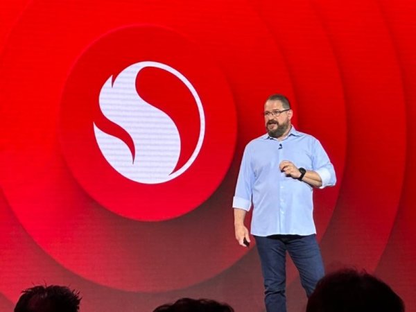 Qualcomm executive: Intel chip manufacturing 