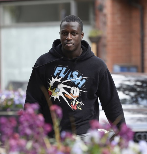 Romano: 31-year-old Benjamin Mendy will join Polish club Schchechinbogon without a visa