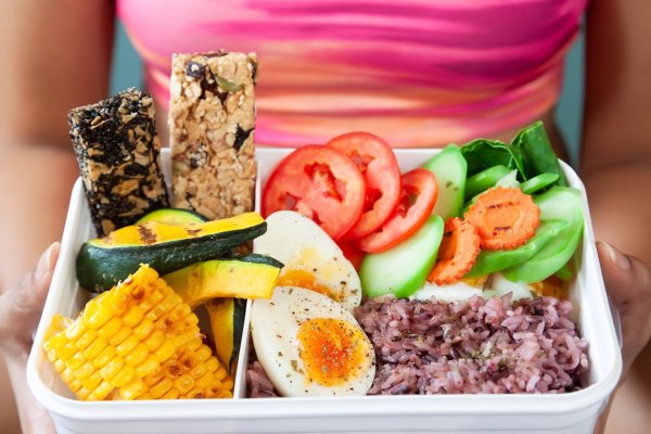 Nutrition must be rich and fresh. Experts teach you how to easily handle offices as secrets