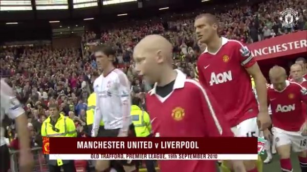 Brother Xiaosha shows off his power! Premier League 2010, Berbatov hat-trick, Manchester United narrowly beat Liverpool 3-2