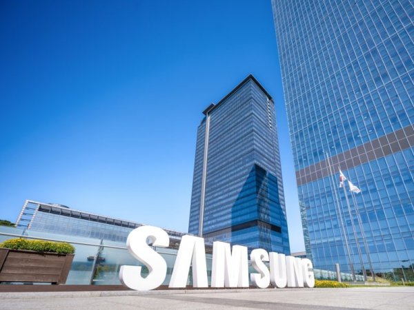 Q3 financial report is better than expected! Samsung will start mass production of HBM4 next year and start 2nm mass production this quarter