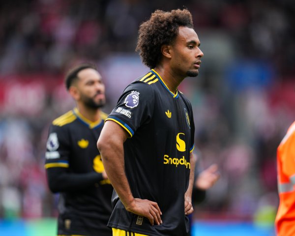 Former scout: Manchester United will not let Menu and Zirkzee go in the winter window, you need these players