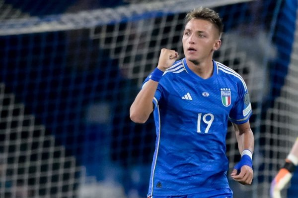 Italy s predicted starting lineup: Esposito, Retegui partner up front, Calafiore to play